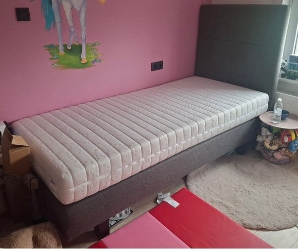 1-persoonsboxspring met matras in zeer goede staat !, Huis en Inrichting, 90 cm, Eenpersoons, Bruin, Ophalen of Verzenden