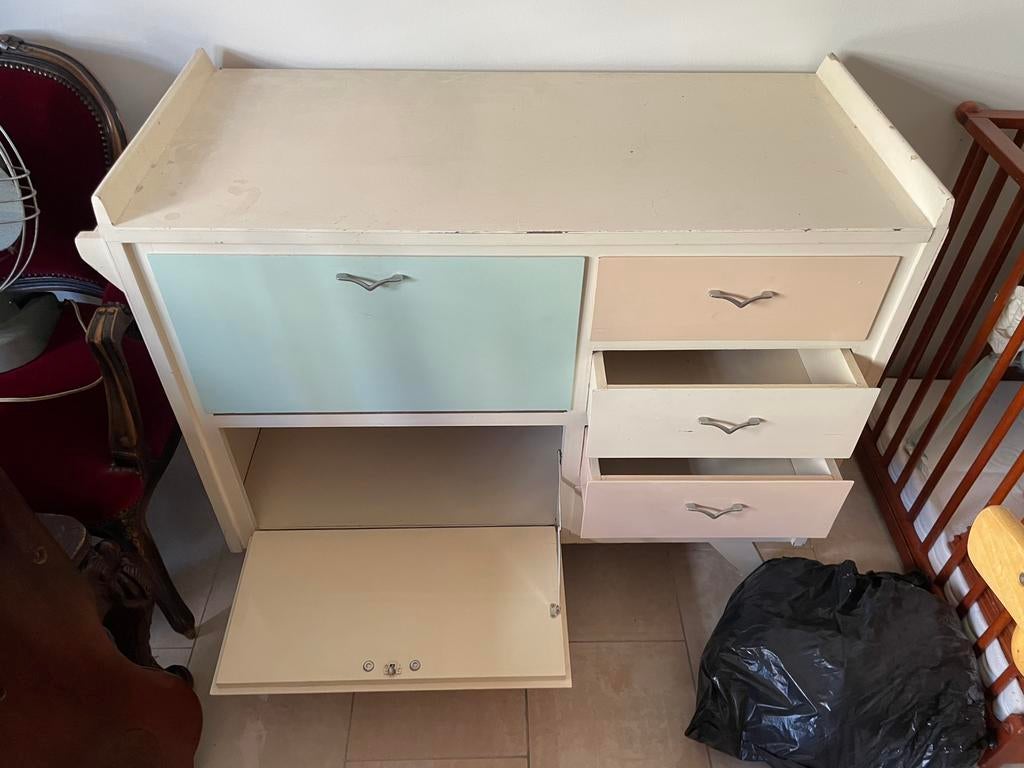 Vintage commode / kast, Kinderen en Baby's, Ophalen, Zo goed als nieuw