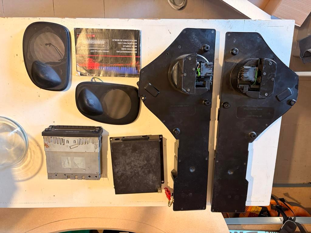 Autoradio Becker grand prix / kit stereo Porsche 993, Autos : Divers, Autoradios, Enlèvement ou Envoi, Utilisé
