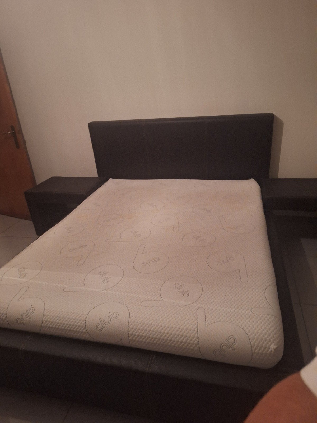 Bed te koop, Huis en Inrichting, Ophalen, Gebruikt, Bruin, 200 cm