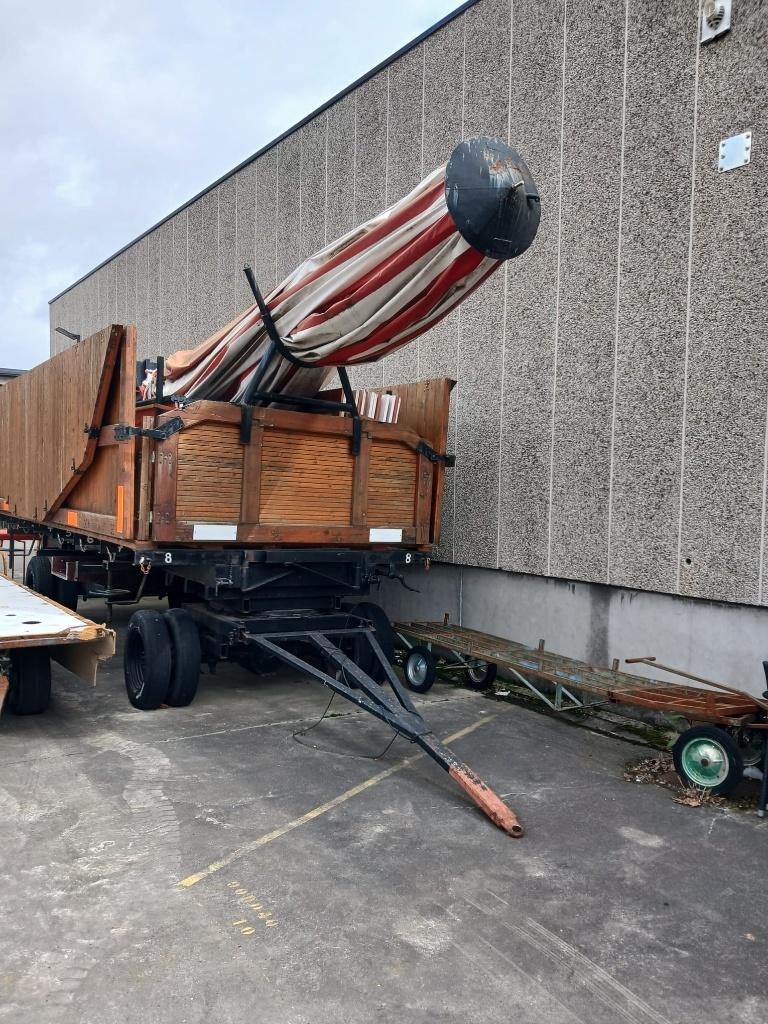 Opvouwbare kiosk op chassis 6,5 meter antiek en inzetbaar, Ophalen, Gebruikt