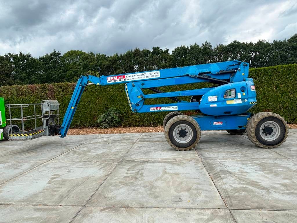 Manitou 200 ATJ knikarmhoogwerker Manitou 4x4 20m
