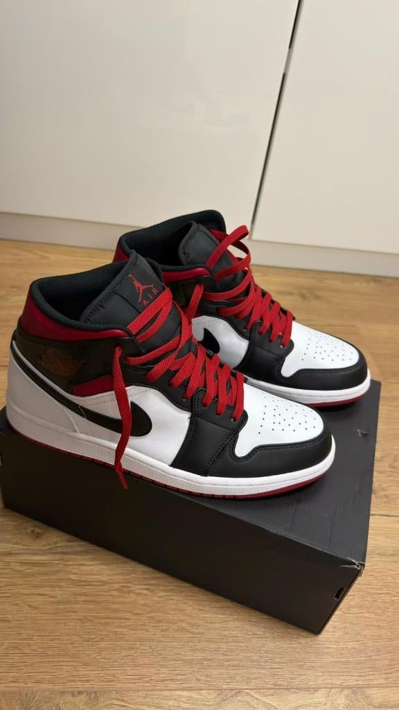 Nike Air Jordan 1 Mid NOUVELLE taille 44.5, Neuf, Enlèvement ou Envoi, Blanc, Nike air Jordan