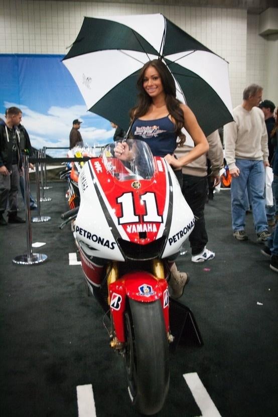 YAMAHA R1 R6 R7 R9 MET SCHADE GEVRAAGD, Particulier