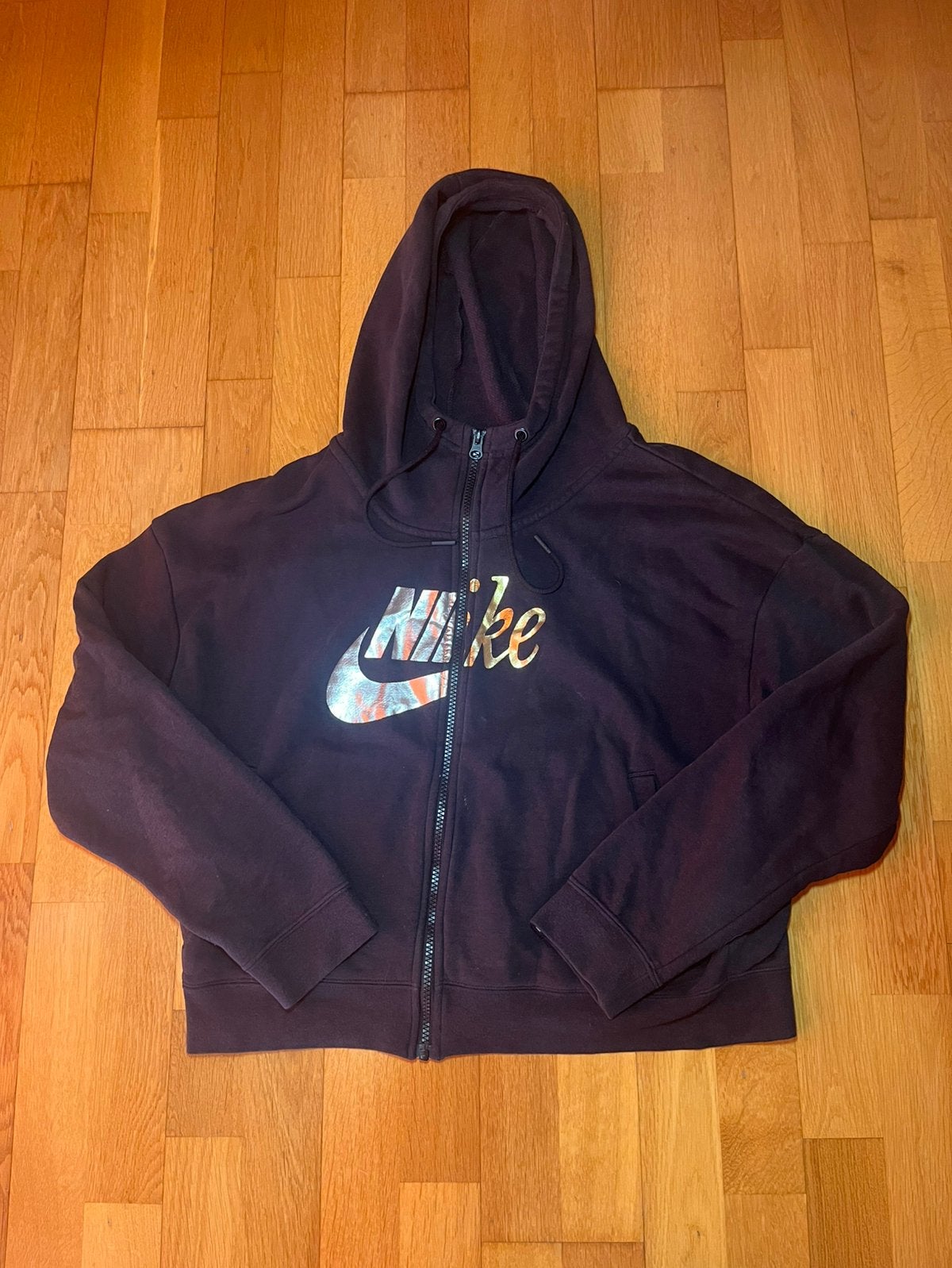 Crop zippé Nike noir taille M, Enlèvement ou Envoi, Comme neuf, Taille 38/40 (M), Noir