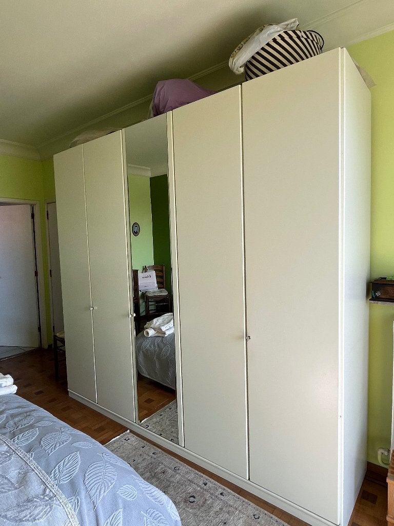 Armoire en bon état, 200 cm ou plus, Comme neuf, Enlèvement, 200 cm ou plus
