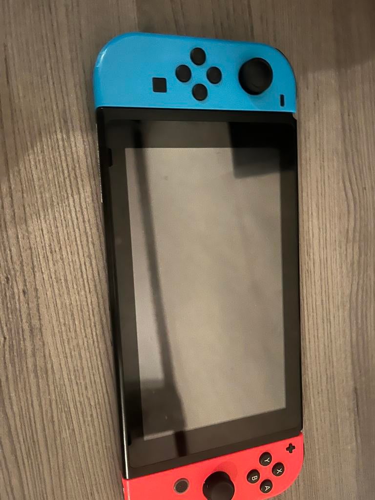 Pack Nintendo Switch + jeux et divers accessoires, Ophalen, Zo goed als nieuw, Switch, Microfoon