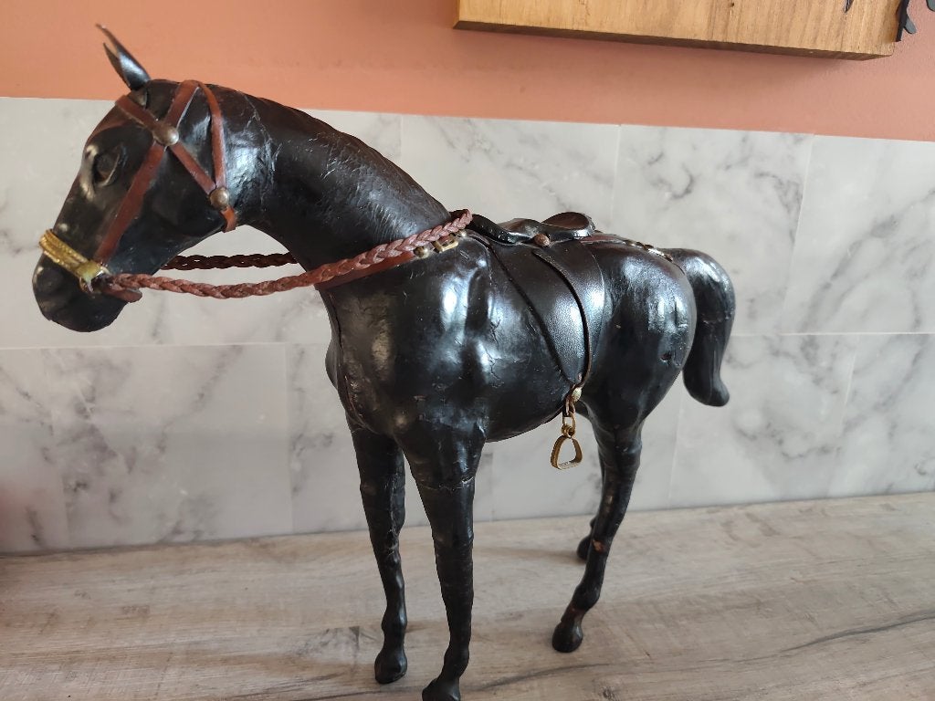 Cheval de cuir, Enlèvement ou Envoi