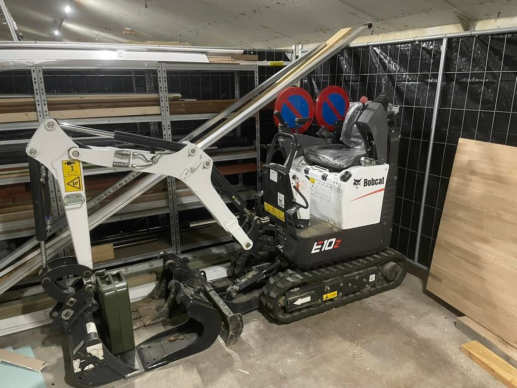 Bobcat e10z, Enlèvement, Excavatrice