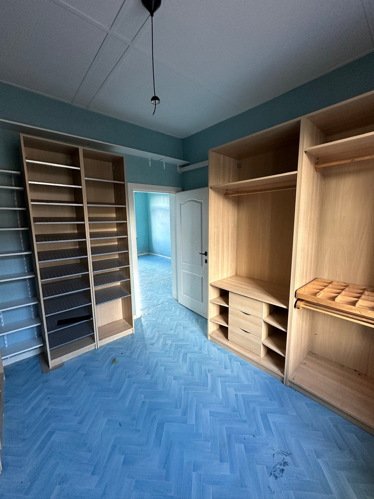 Dressing IKEA, Enlèvement, Comme neuf
