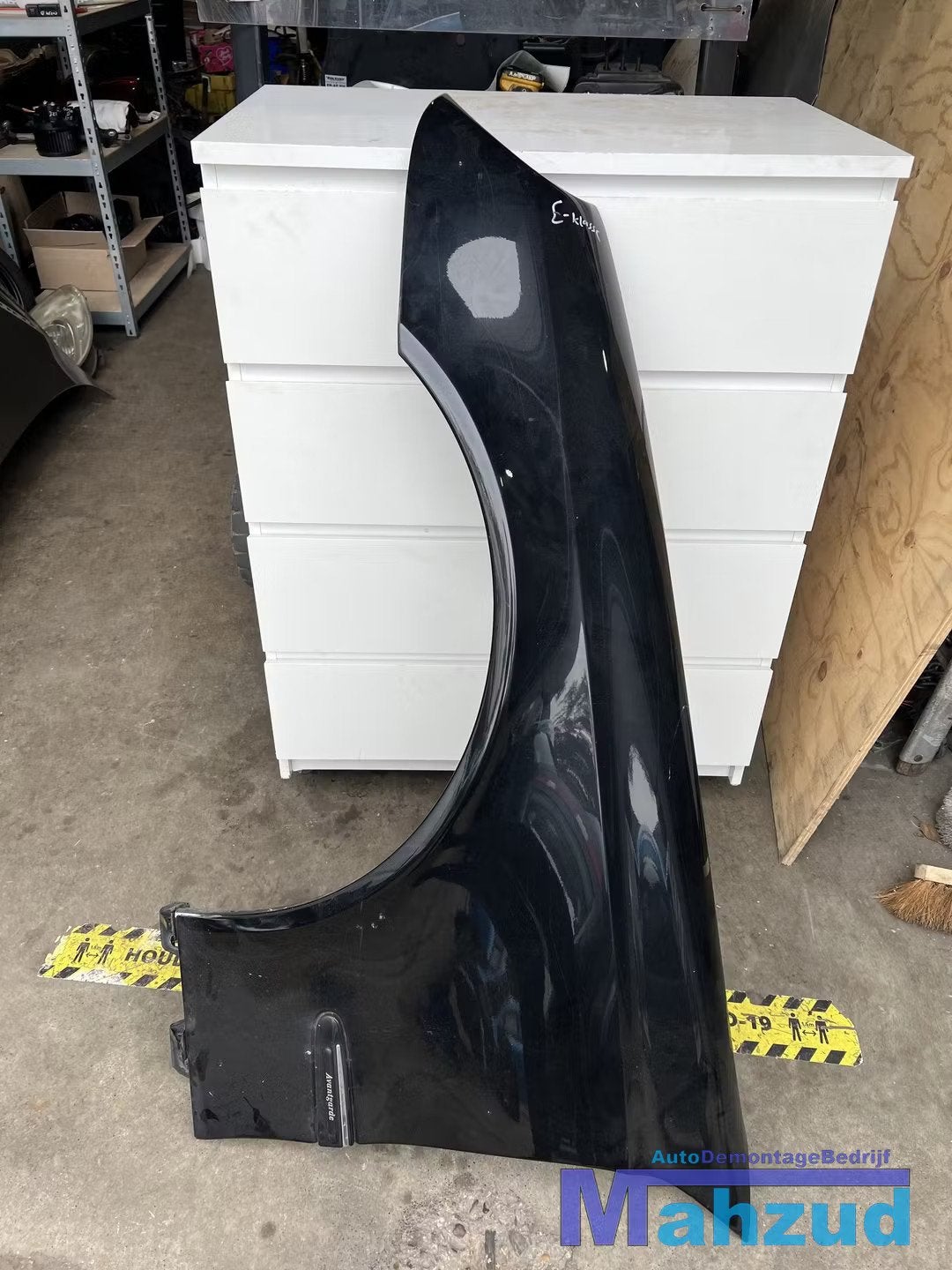 MERCEDES E KLASSE W211 zwart Links voorscherm scherm 2002-20, Autos : Pièces & Accessoires, Mercedes-Benz AG, Mercedes-Benz, Utilisé