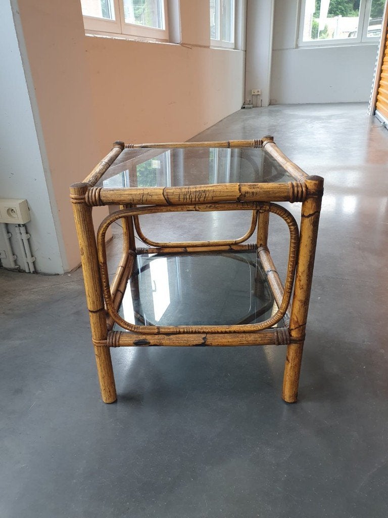 Très belle petite table vintage en bambou, Enlèvement, Comme neuf, Teck