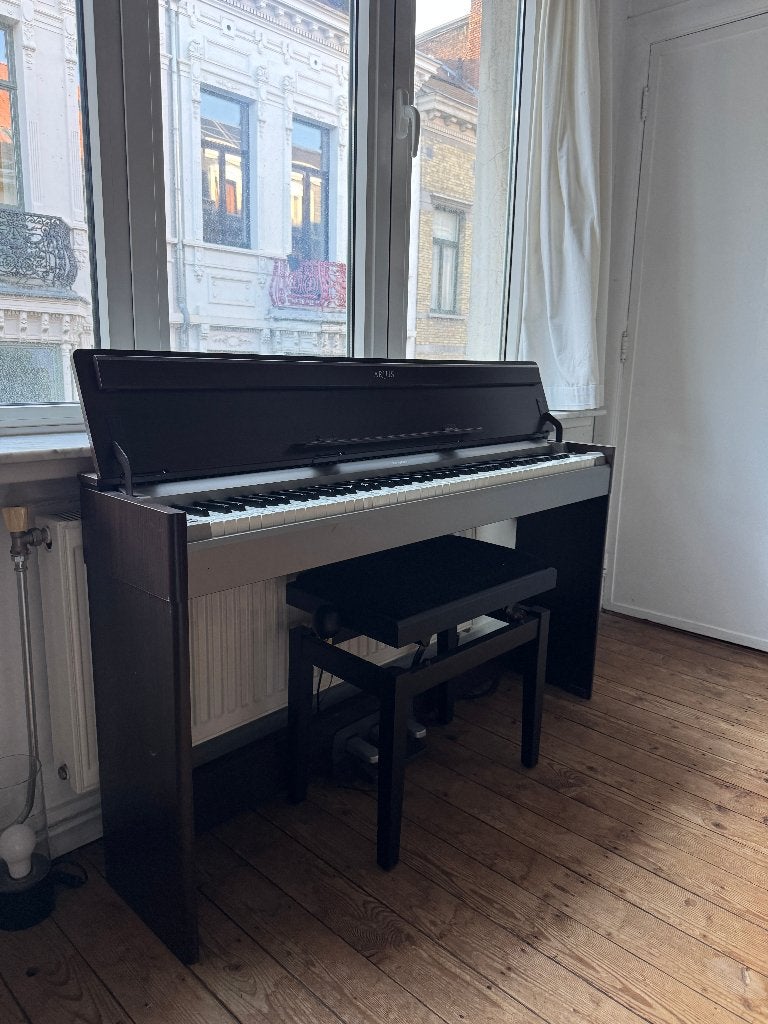 Yamaha YDP-S31 digitale piano met onderstel en pedalen, Enlèvement, Utilisé, Piano, Digital