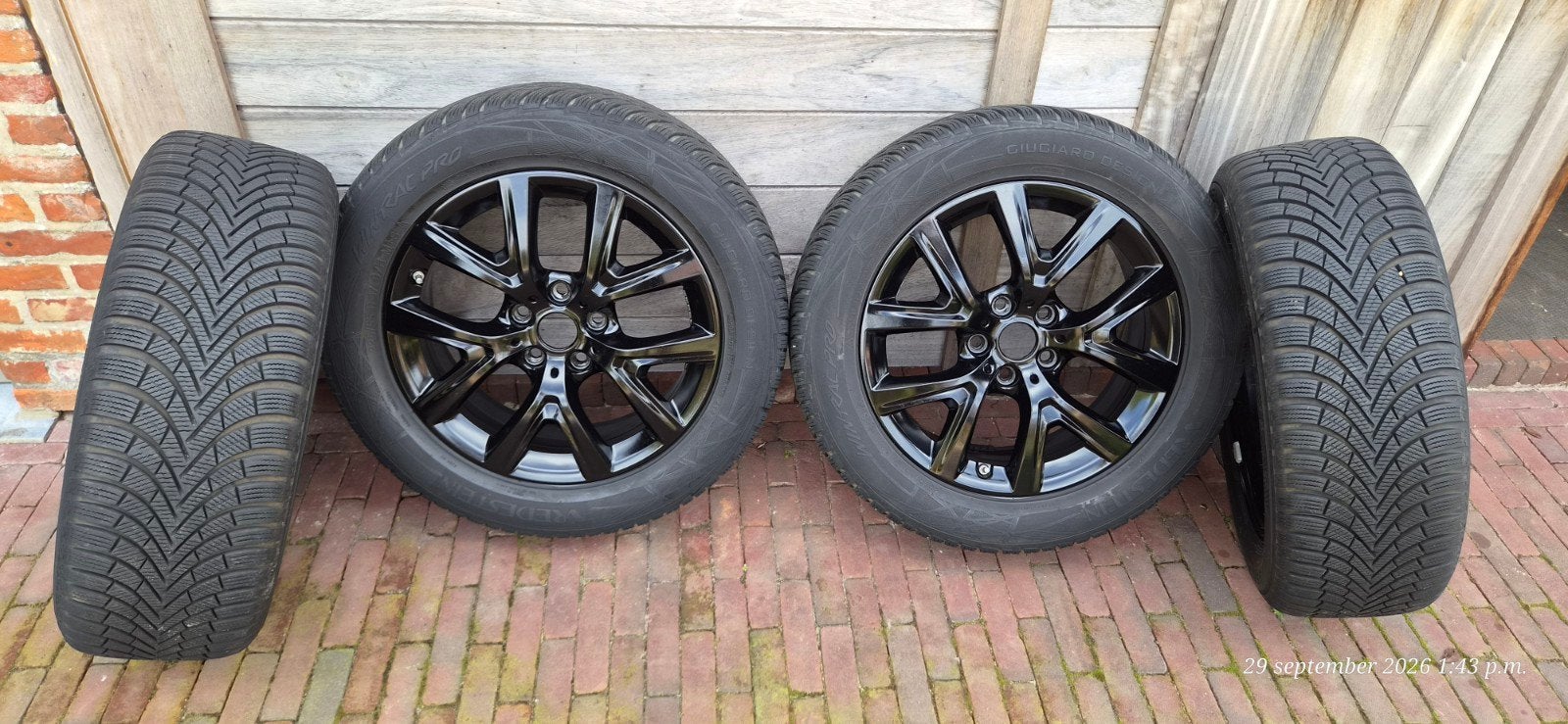 Velgen : Originele BMW Styling 574 17" + winterbanden – X1 F, Pneus hiver, Véhicule de tourisme, 17 pouces, Enlèvement