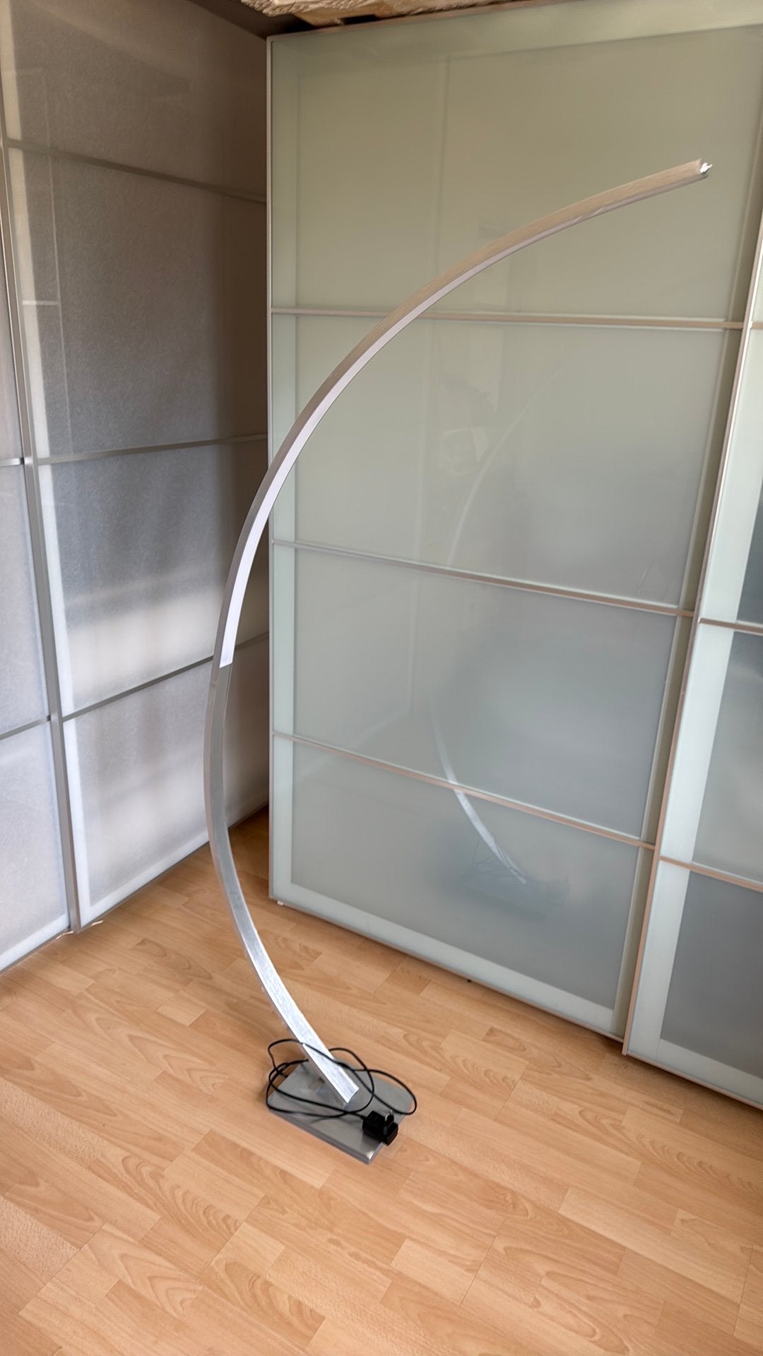 Lampe LED contemporaine, Maison & Meubles, Enlèvement, Comme neuf