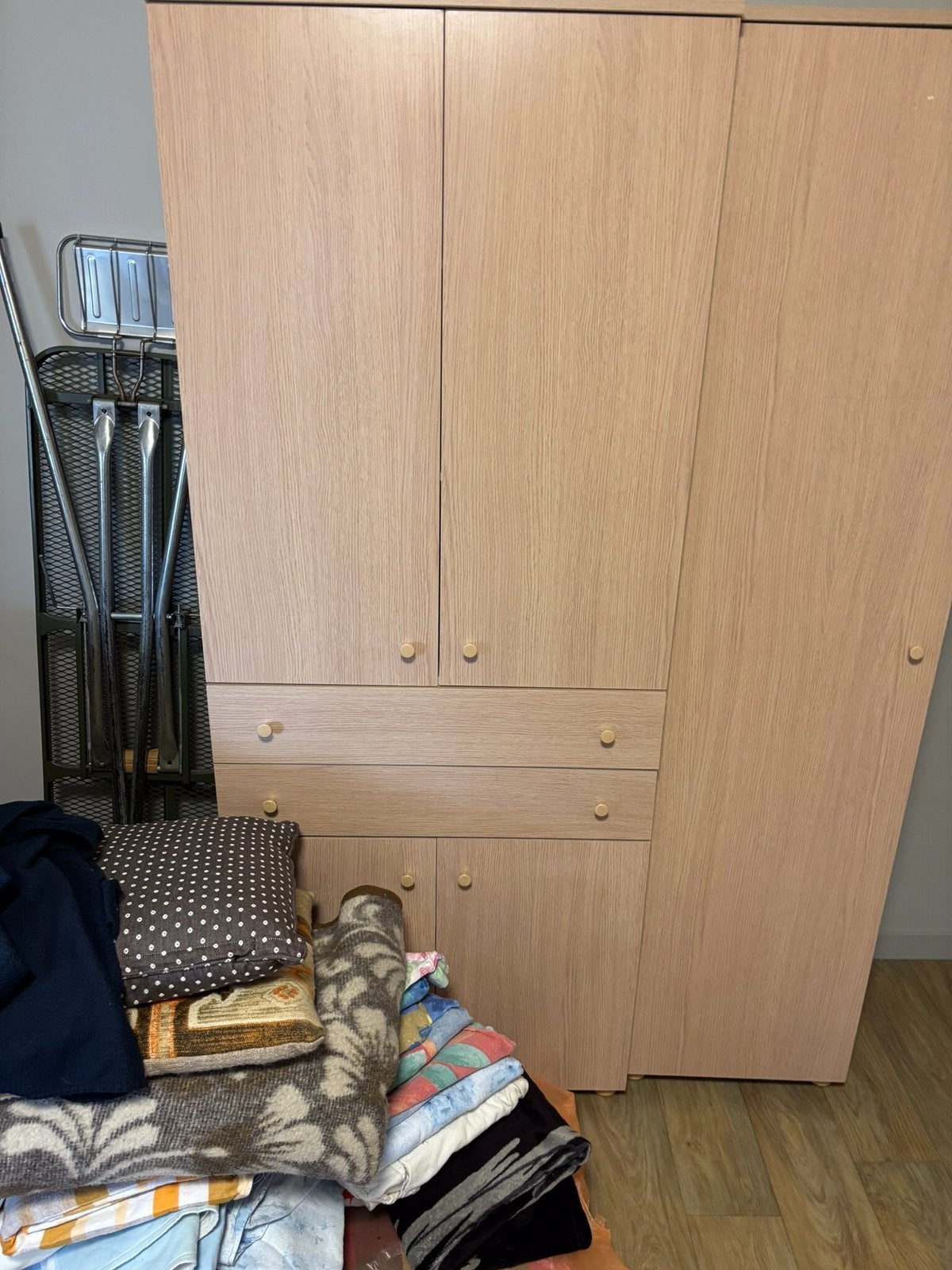 Gratis kasten afhalen aalst bij intresse stuur bericht, Ophalen, Zo goed als nieuw