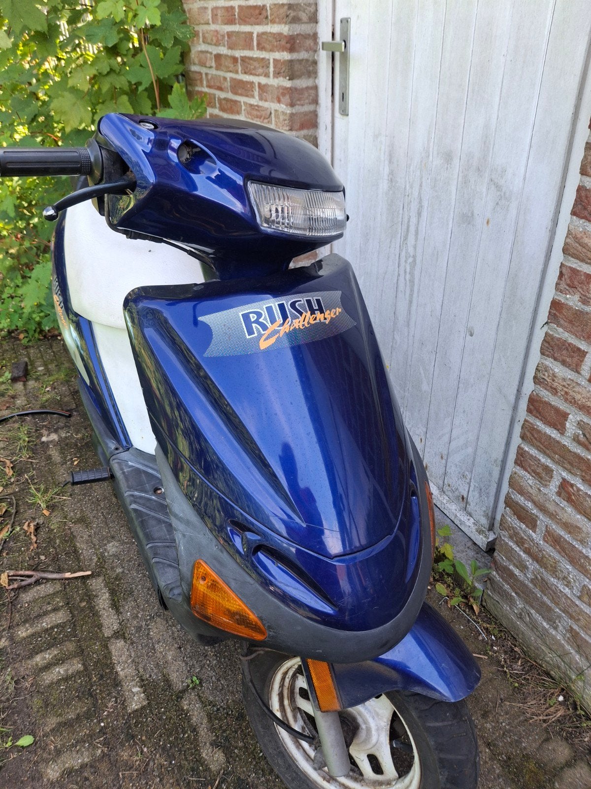 Hyosung Rush Challenger – Klasse A 2-Takt | UNIEK LAGE stand, Fietsen en Brommers, Brommeronderdelen | Scooters, Ophalen