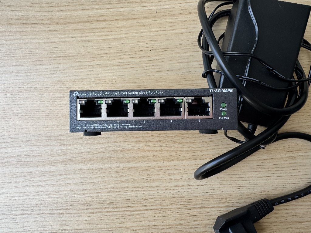 TP-Link TL-SG105PE, Computers en Software, Netwerk switches, Ophalen of Verzenden, Zo goed als nieuw