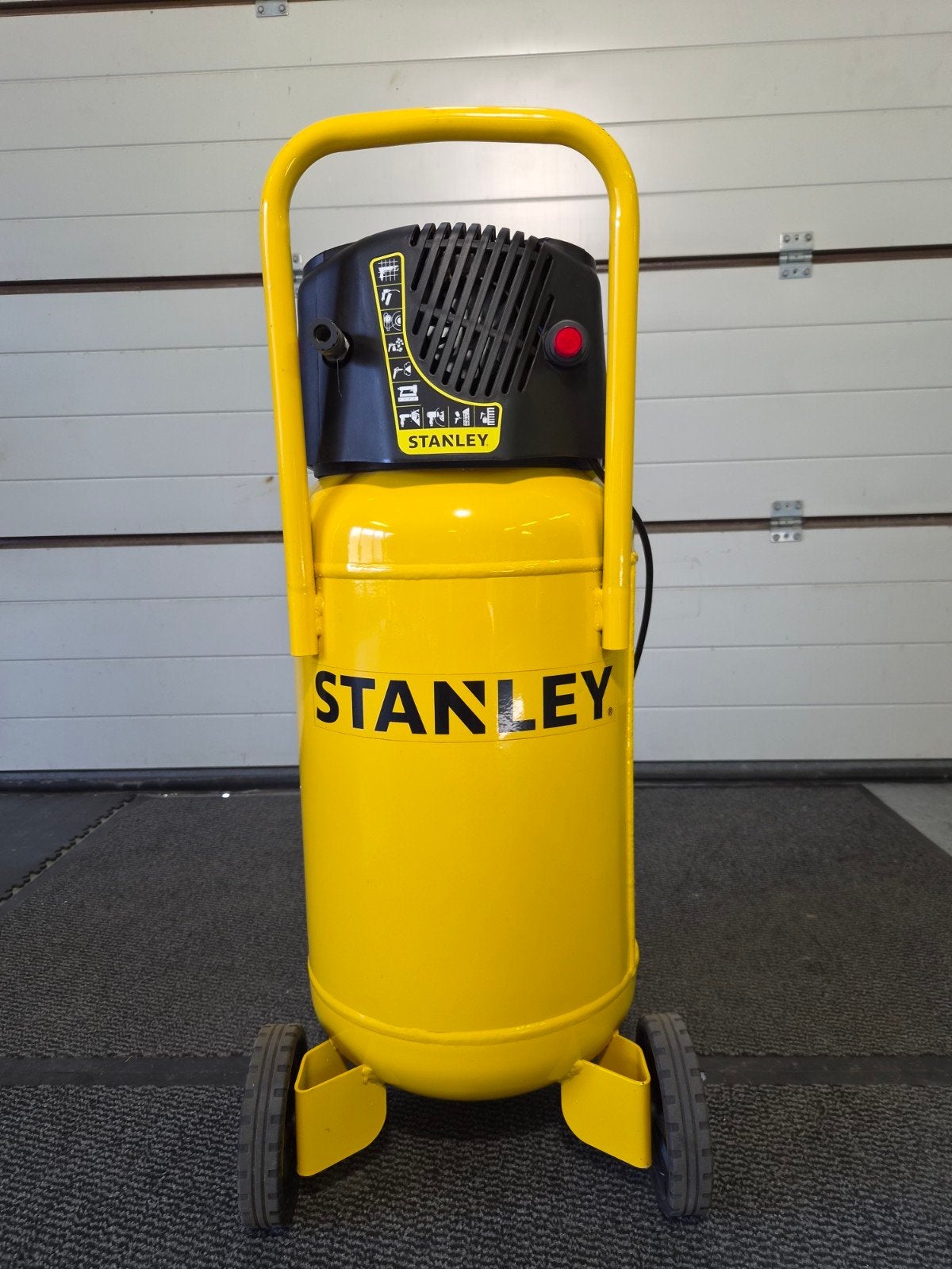 Compresseur Stanley 50l 10bars, Enlèvement, Sans huile