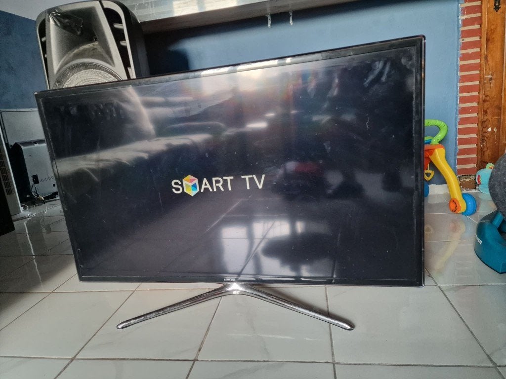 Lot 3 tv en panne les écran ne sont pas casser ., TV, Hi-fi & Vidéo, Accessoires de télévision, Enlèvement, Utilisé