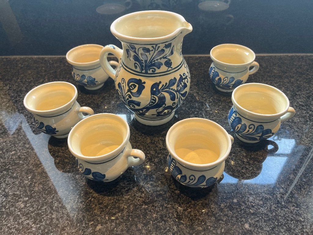 Cruche roumaine peinte à la main avec 6 tasses en poterie, Enlèvement