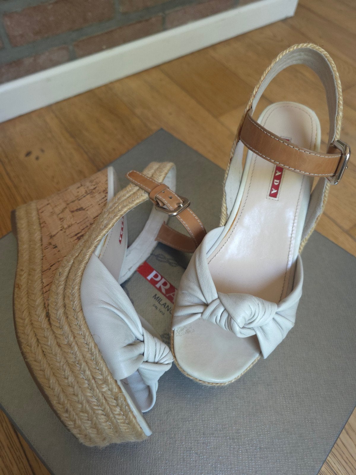 Prada, vintage espadrilles, sleehakken. 37, Kleding | Dames, Schoenen, Espadrilles, Prada, Beige, Ophalen of Verzenden
