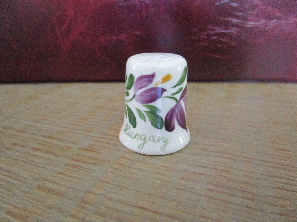 vingerhoedje Hongarije, Verzamelen, Vingerhoedjes, Ophalen of Verzenden, Nieuw, Porselein