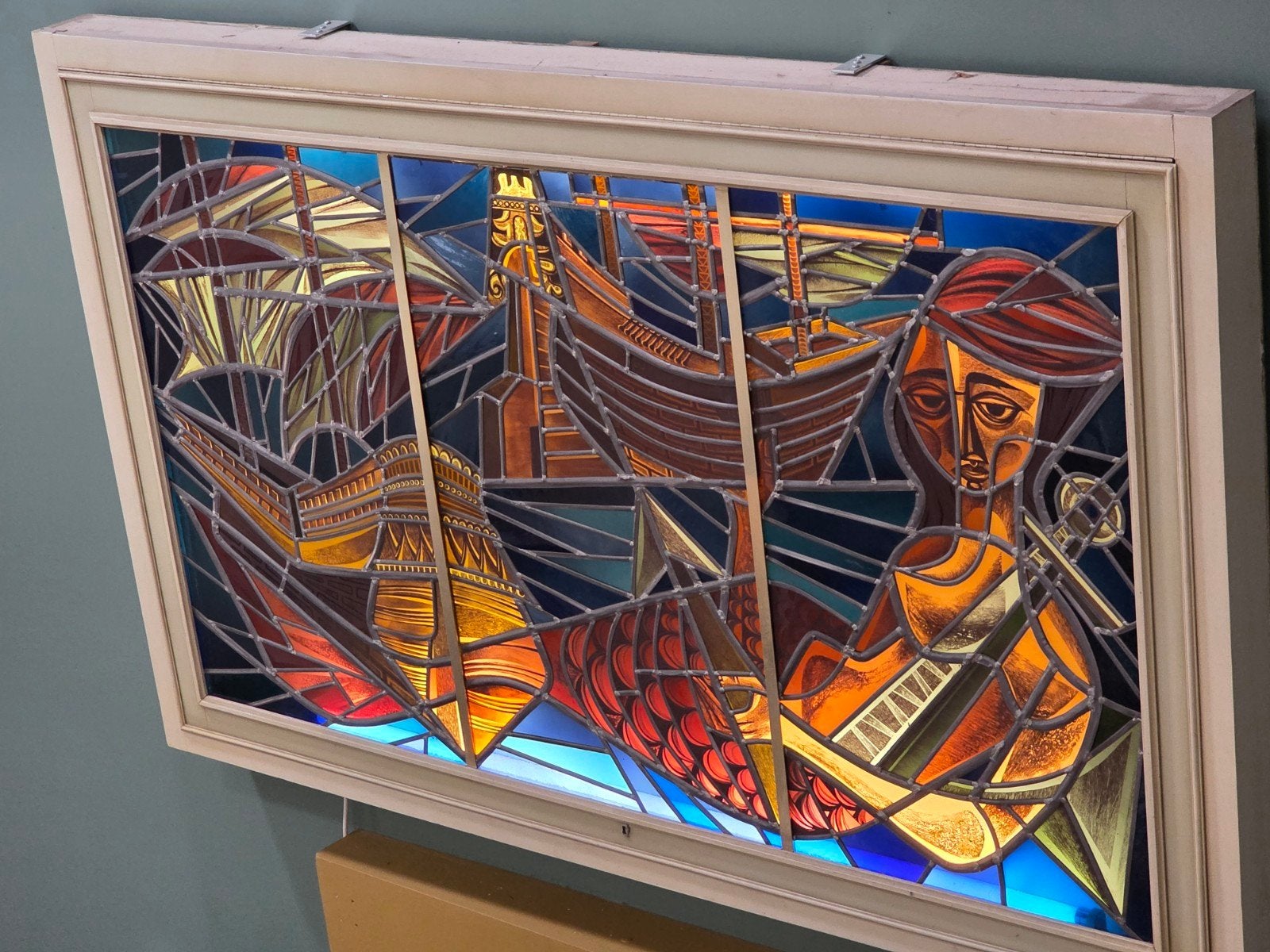 zeer groot glas in lood van Georges Staes, Ophalen