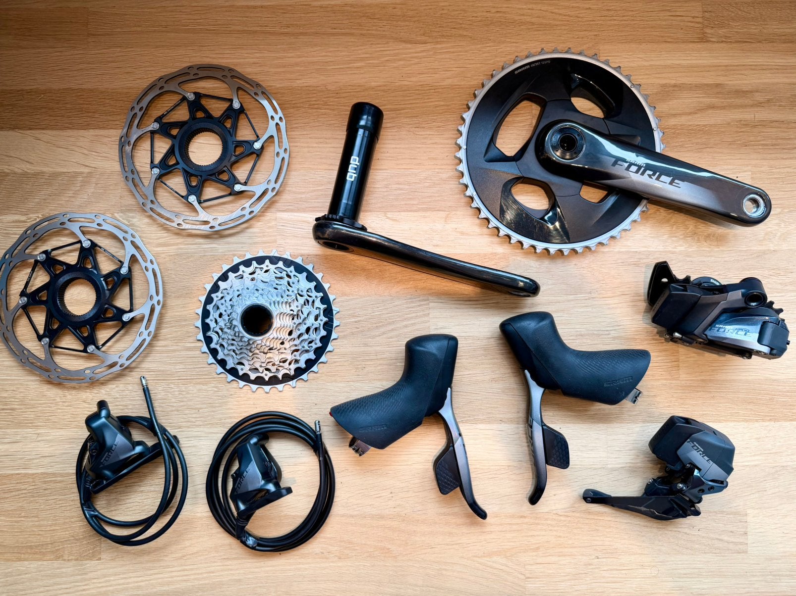 SRAM Force D1 AXS 12-speed groepset, COMPLEET, super staat, Fietsen en Brommers, Ophalen of Verzenden, Zo goed als nieuw