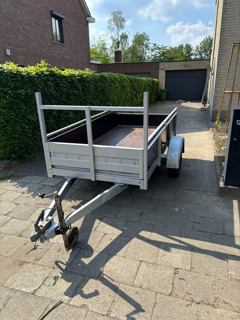 Mooie aanhangwagen met nieuwe lichtbalk (750kg), Ophalen, Zo goed als nieuw