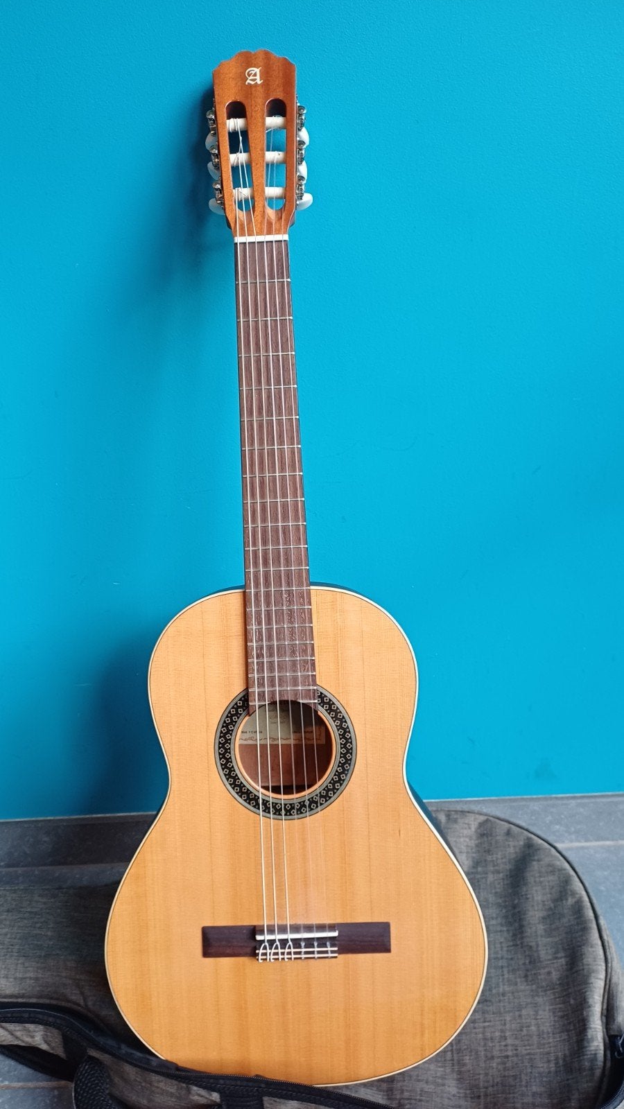 3/4 Alhambra klassieke gitaar, Ophalen, Zo goed als nieuw, Klassieke of Spaanse gitaar