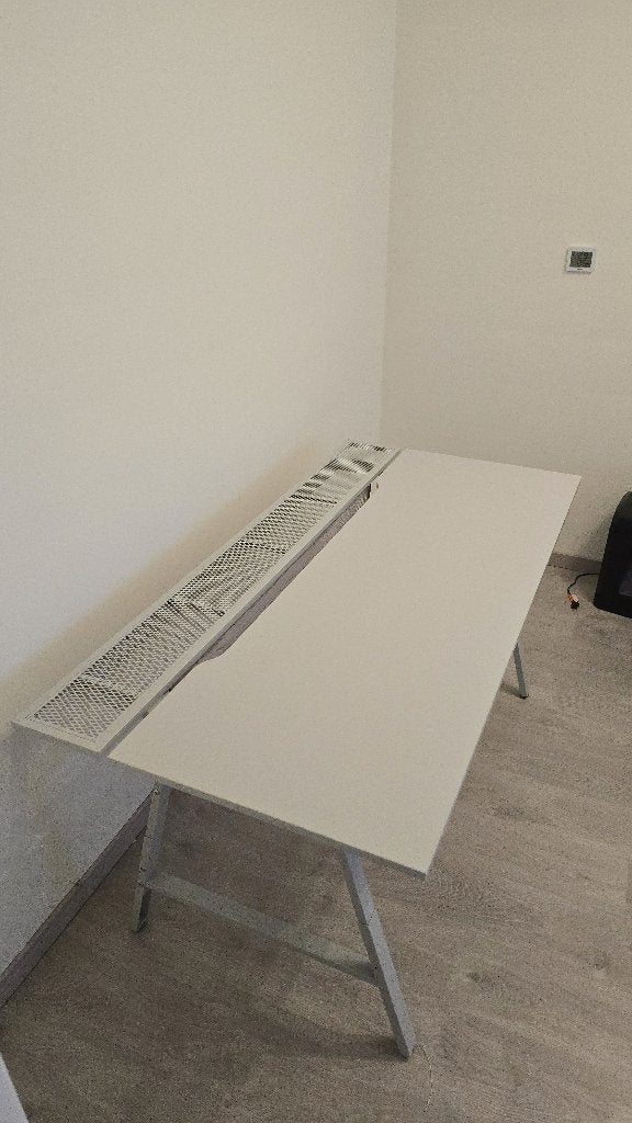 Gamebureau Utespelare Ikea Grijs, Maison & Meubles, Bureaux, Métal, Comme neuf, Enlèvement, IKEA