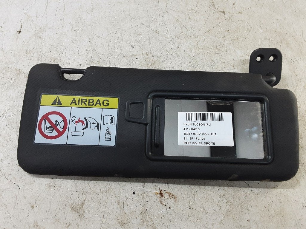 PARE-SOLEIL DROIT Hyundai Tucson (TL) (01-2015/05-2023), Mevr. I. Hauben, Utilisé, Hyundai, Rue de l'Espoir 34 34
4030  GRIVEGNÉE, BE