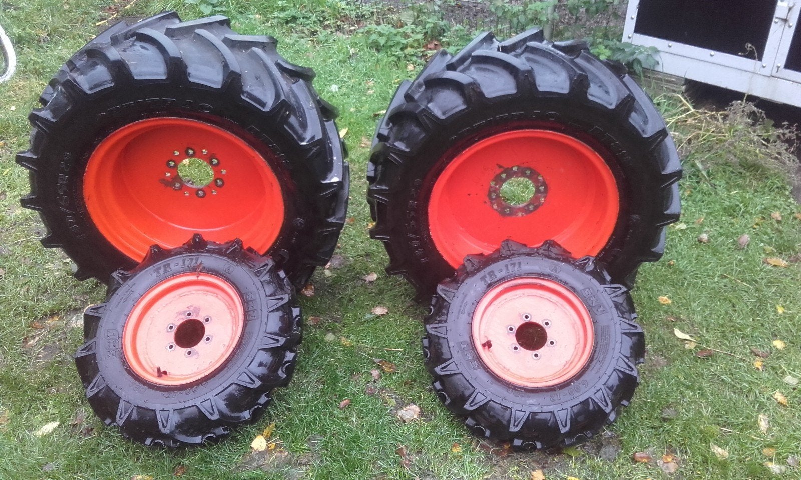 kubota tractor wielen, Zakelijke goederen, Ophalen