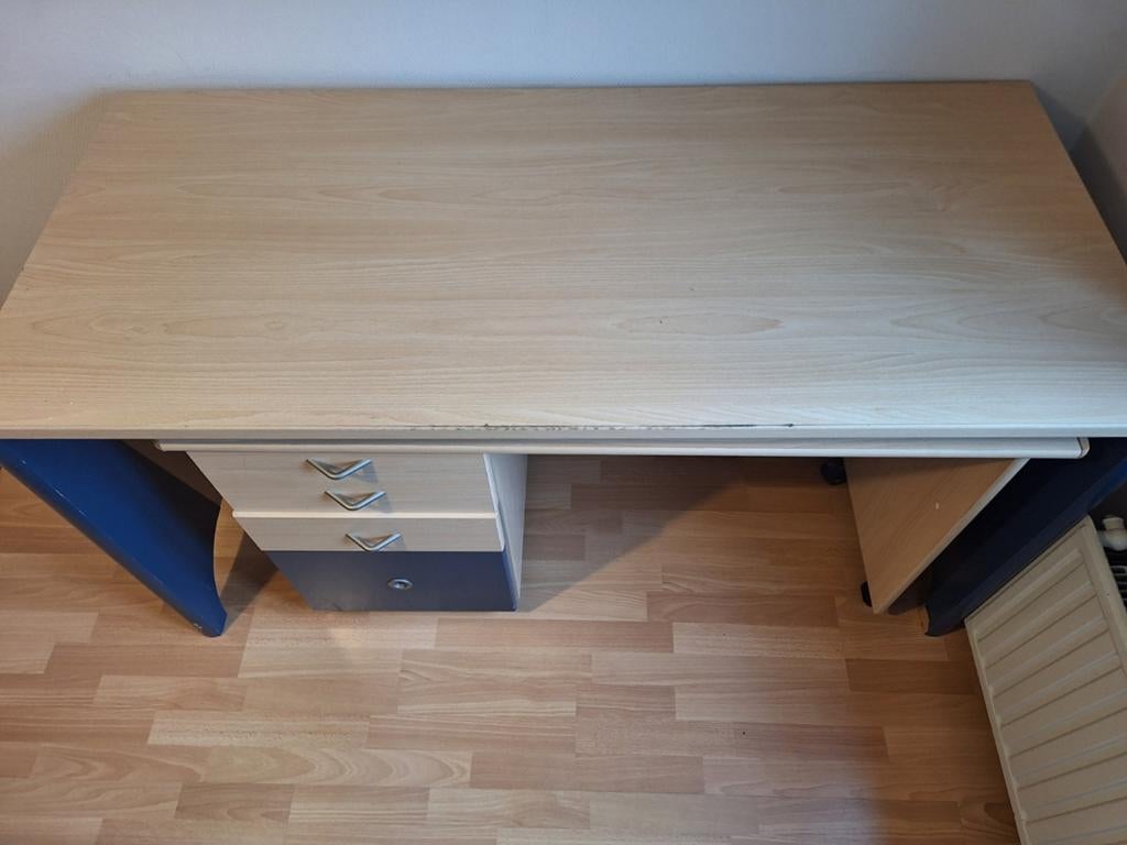 Hoekbureau in hout, Huis en Inrichting, Bureaus, Ophalen, Gebruikt, 150 cm, Hout