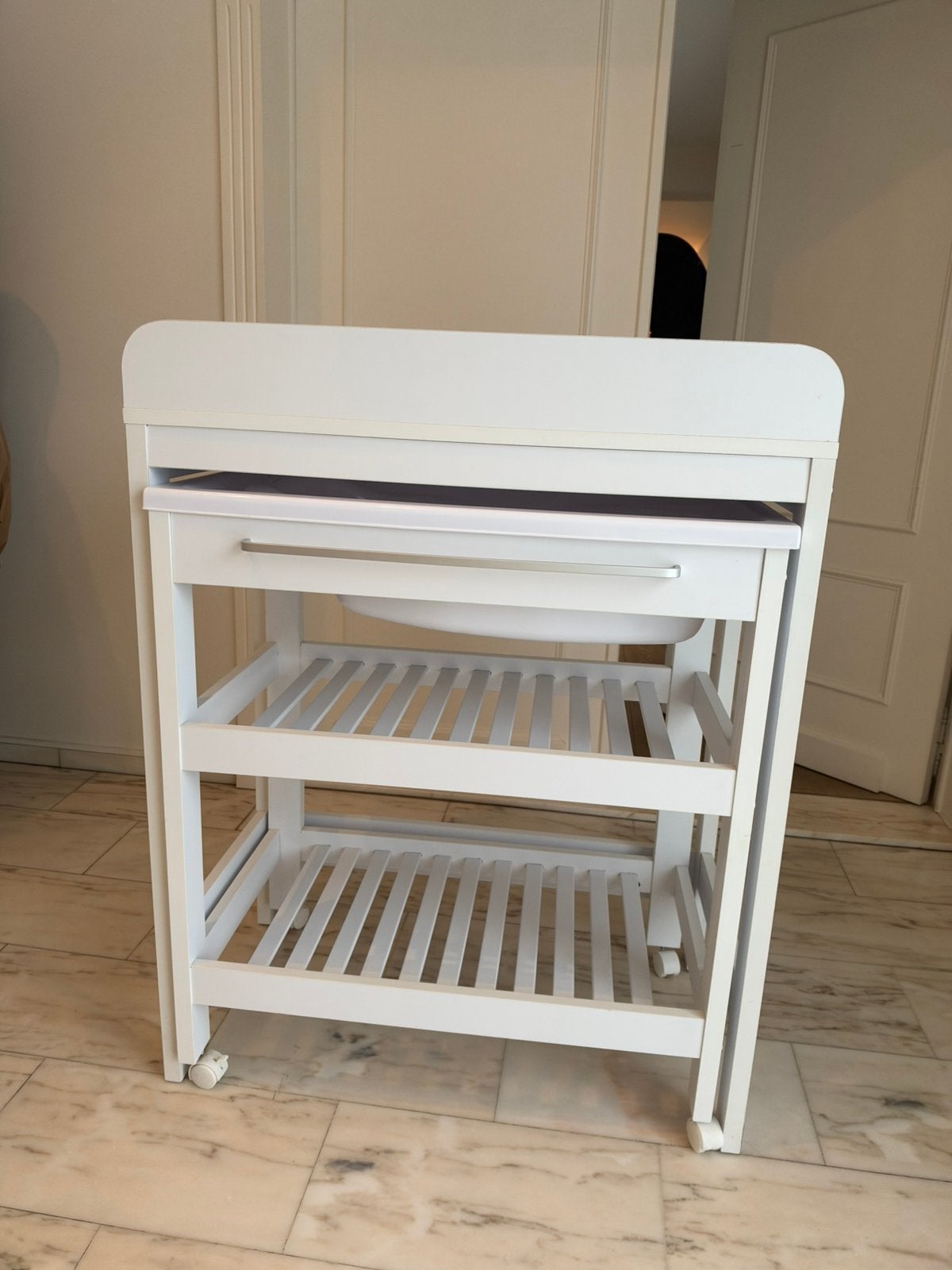 Kindermeubel met verzorgingstafel en babybad, Kinderen en Baby's, Ophalen, Gebruikt, 75 tot 100 cm, Minder dan 50 cm