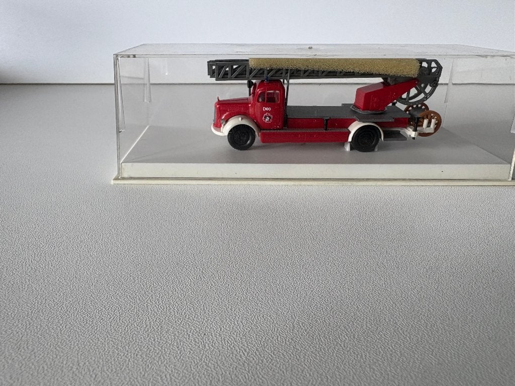 MERCEDES-BENZ - CAMION POMPIERS ECHELLE - BREKINA - 1:87, Envoi, Neuf, Bus ou Camion, Brekina