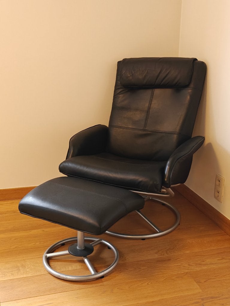 Lederen draairelax met voetbankje, Ophalen, Gebruikt, Minder dan 75 cm, 50 tot 75 cm