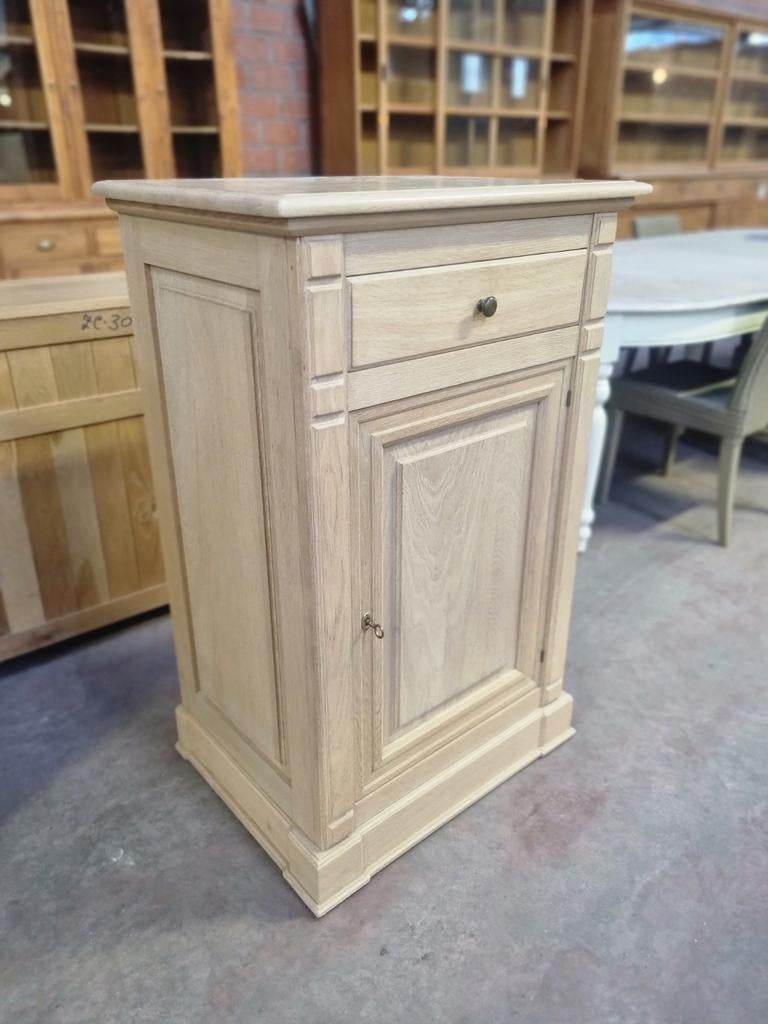 Armoire latérale/armoire d'entrée en chêne :, Avec tablette(s), Comme neuf, Landelijk, Enlèvement