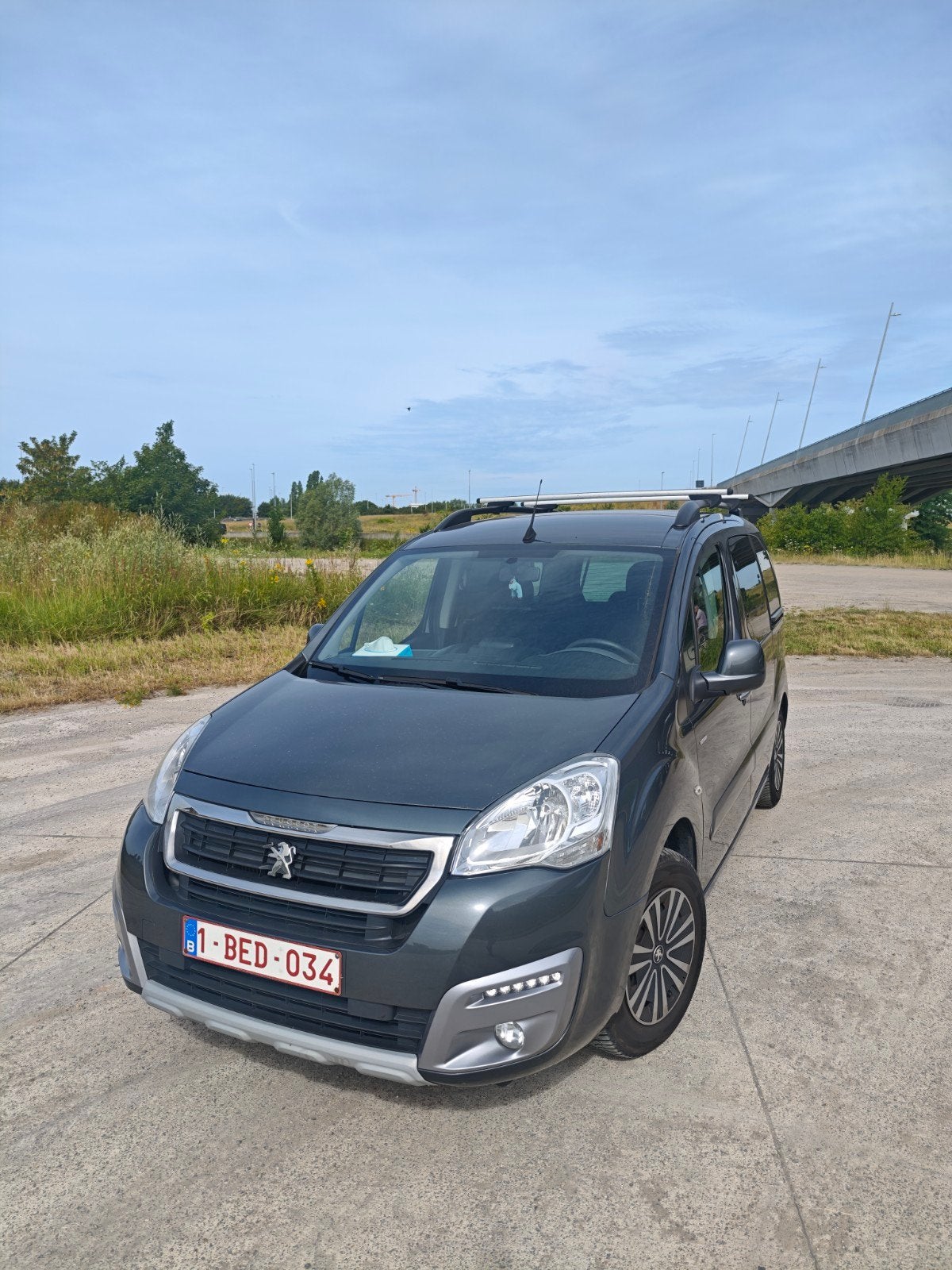 PEUGEOT PARTNER TEPEE STYLE, Auto's, Peugeot, Euro 6, Trekhaak, Handgeschakeld, Particulier