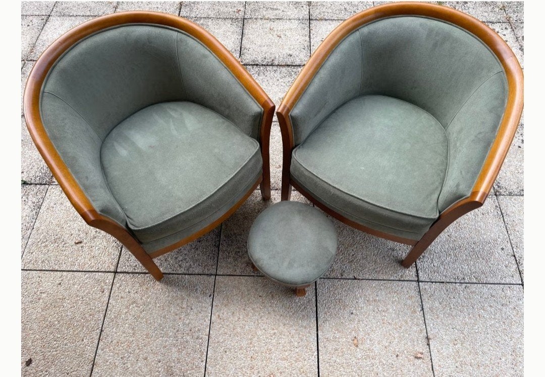 Pair de fauteuils, Enlèvement