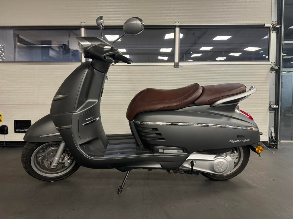 Scooter Peugeot Django * 125cc * 1000 km *, Fietsen en Brommers, Ophalen, 125 cc, Zo goed als nieuw