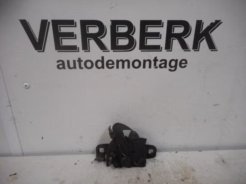 MOTORKAP SLOT Volkswagen Fox (5Z) (01-2005/01-2021), Berliner Ring 2 38440 Wolfsburg, DE, Enlèvement ou Envoi, Volkswagen, Volkswagen AG