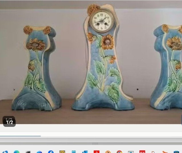 Horloge Art Nouveau à motif floral,, Enlèvement ou Envoi