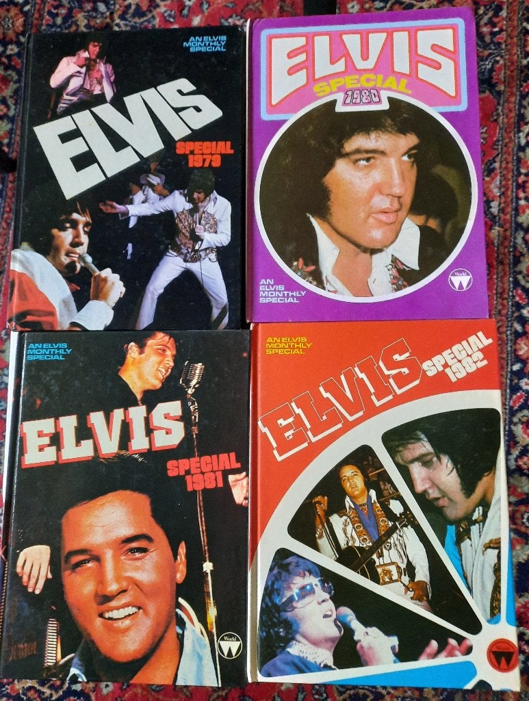 Elvis Monthly Specials boeken -vintage 4 stuks 1979/80/81/82, Boeken, Ophalen of Verzenden, Gelezen, Artiest, DIVERSEN