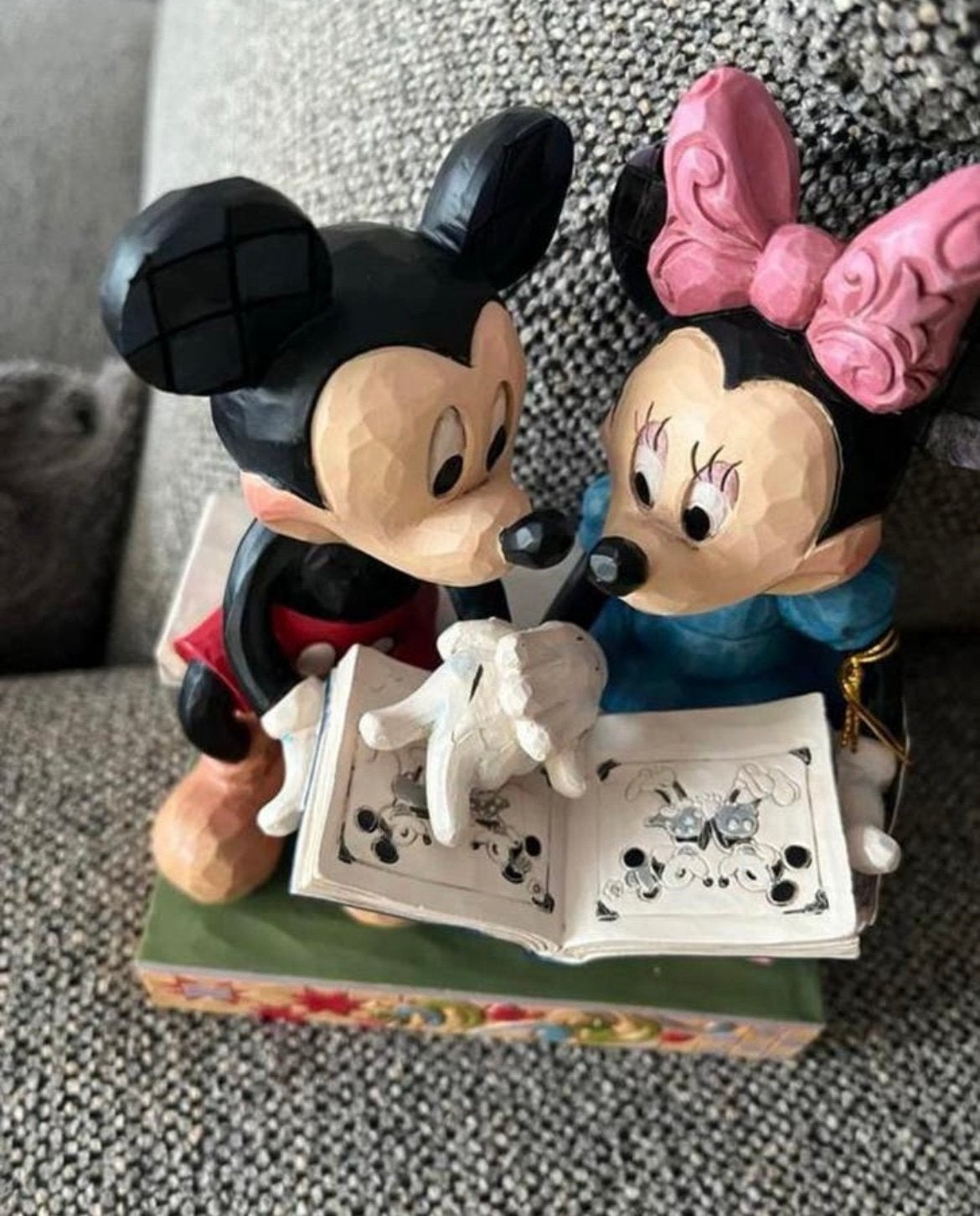 Disney Traditions Mickey & minnie 85th anniversary, Verzamelen, Disney, Ophalen, Mickey Mouse, Zo goed als nieuw, Beeldje of Figuurtje