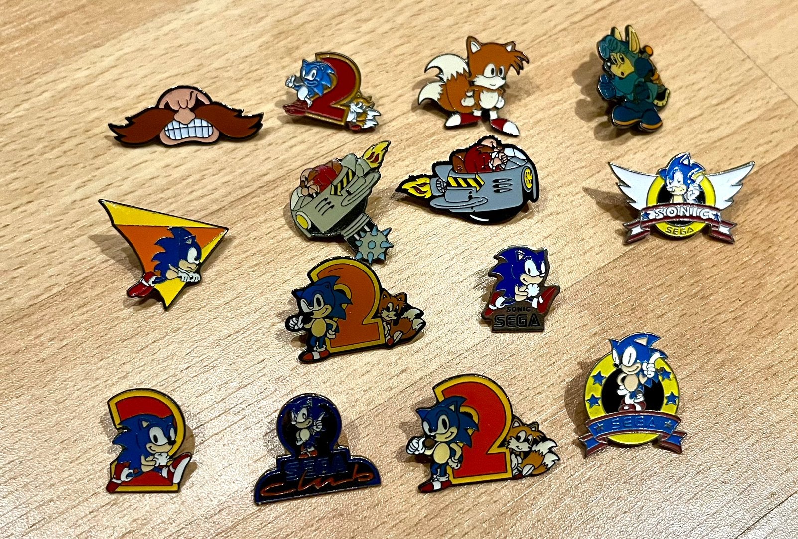 Épingles Sonic Sega, Collections, Enlèvement ou Envoi, Utilisé, Figurine, Insigne ou Pin's
