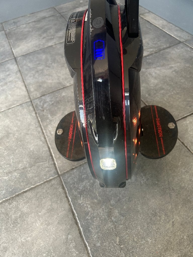 INMOTION SCV V8 Monowheel, Vélos & Vélomoteurs, Enlèvement, Électrique, Utilisé