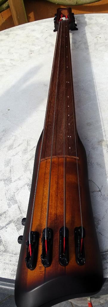Ibanez UB804 Electric upright, Musique & Instruments, Instruments à corde | Guitares | Basses, Comme neuf, Électrique, Fretless