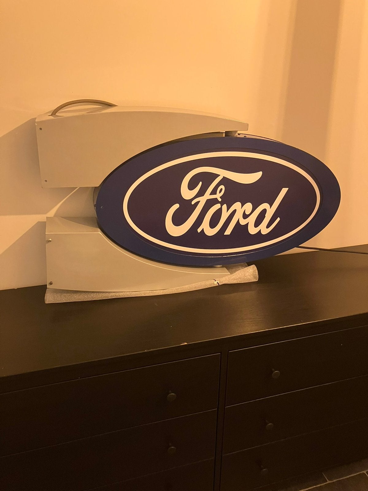 Lichtbak Ford, Ophalen, Zo goed als nieuw